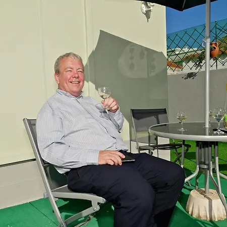 Sao Filipe Πανσιόν 3*