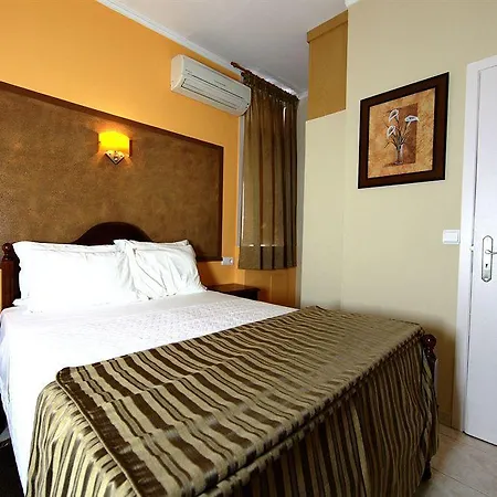 Sao Filipe Πανσιόν 3*