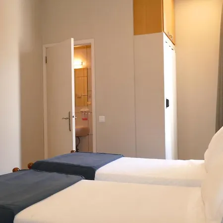 Sao Filipe 3* Φάρο